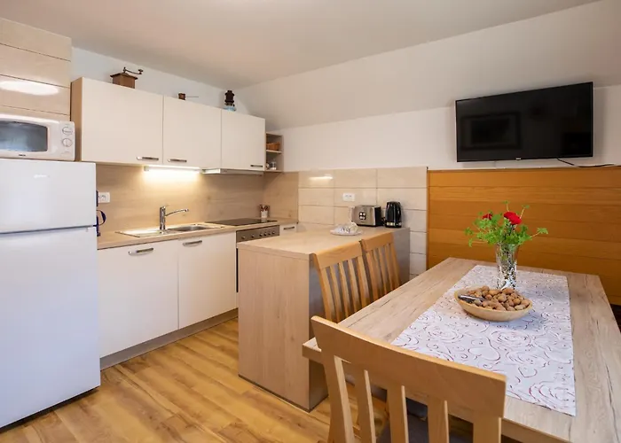 Apartmaji Prezelj Bohinji-tó