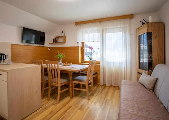 Apartmaji Prezelj Apartman *